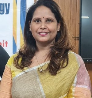 Dr astha tiwari Dr astha tiwari